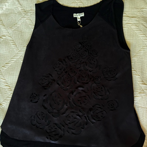 Liberty Garden Tops - Elegant Black Floral Cutout Tank Top